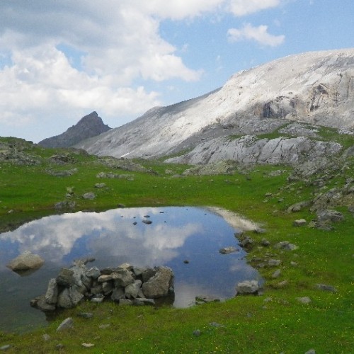 Треккинг-тур в Архыз с комфортом: прогулки в горах налегке с проживанием в гостевом доме