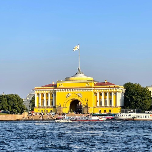 Визитные карточки города на Неве