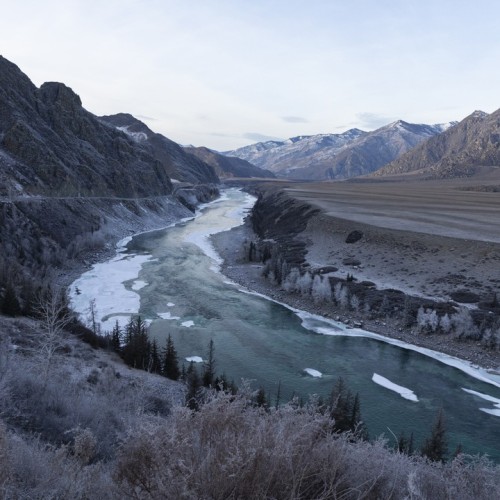 И уносит меня, и уносит меня в звенящий снежный Алтай (мини-группа)