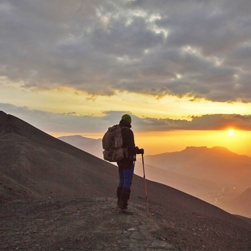 Выше облаков на 3760 метров на гору Шалбуздаг: треккинг налегке с проживанием в гостинице