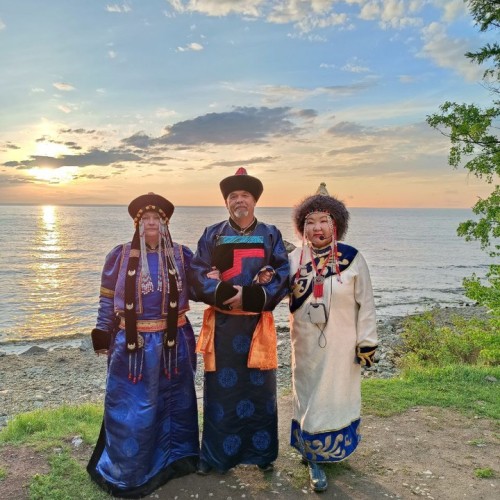На Байкал с комфортом и «всё включено»: этнопрограмма, национальная кухня и прогулка на корабле