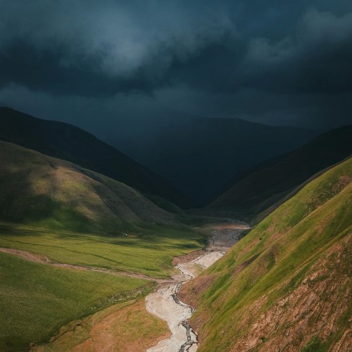 В объятиях гор Дагестана: красивые места, старинные башни и атмосферные аулы