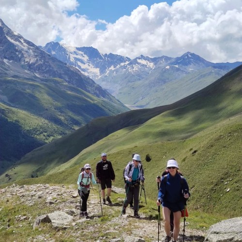 Семейный треккинг в Дигории с размещением в гостинице