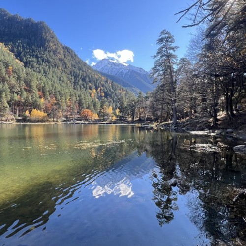 Молодёжный тур в Домбай: лёгкие треккинги, природные чудеса и отель 4* с видом на вершины