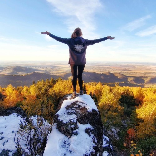 Конный тур для новичков по осеннему Алтаю с проживанием на базе. Всё включено