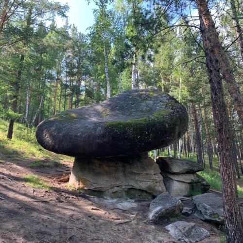 Природные чудеса Хакасии: урочище Сундуки, Ивановские озёра, Каменный лес и Долина царей