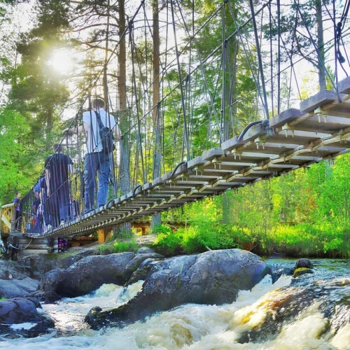 Из Петербурга — в горный парк «Рускеала», к крепости Корела и водопадам