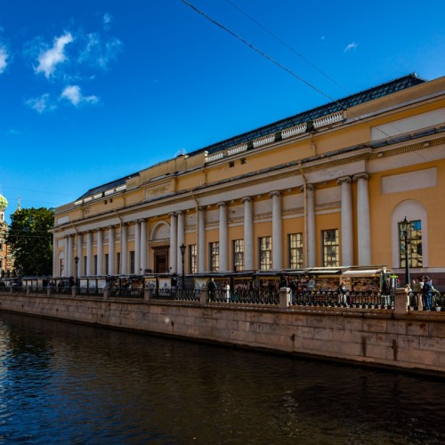 Музеи, театры и светская жизнь Петербурга