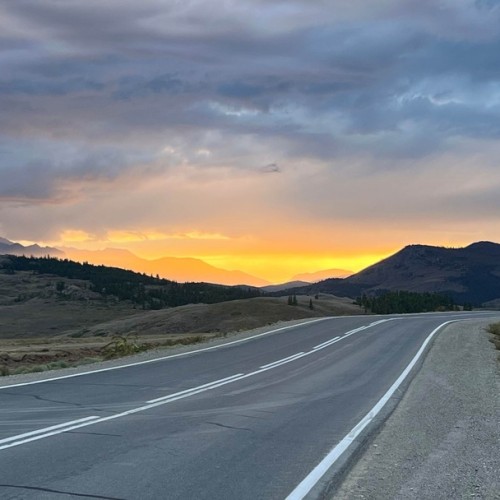 Дорогами Алтая: прогулки по горам и тропам и отдых у озёр и водопадов