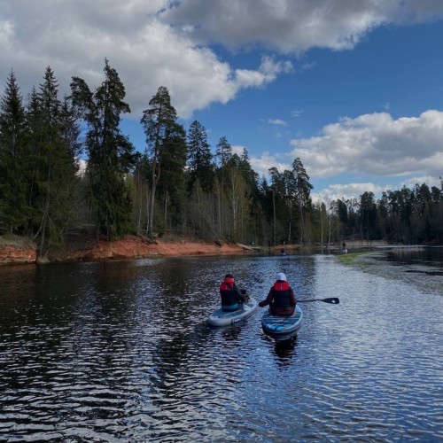 На сапбордах по реке Оредеж в мини-группе со съёмкой