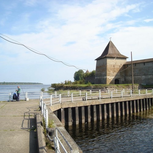 В крепость Орешек — на автомобиле