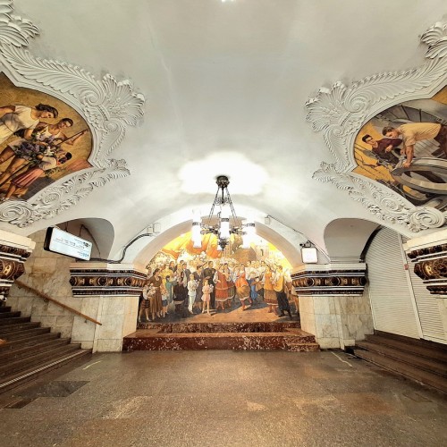 Машина времени в московском метро