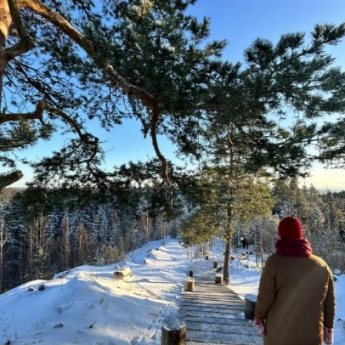 Карелия в белом наряде: зимняя сказка в Петрозаводске, Приладожье и парке «Рускеала»