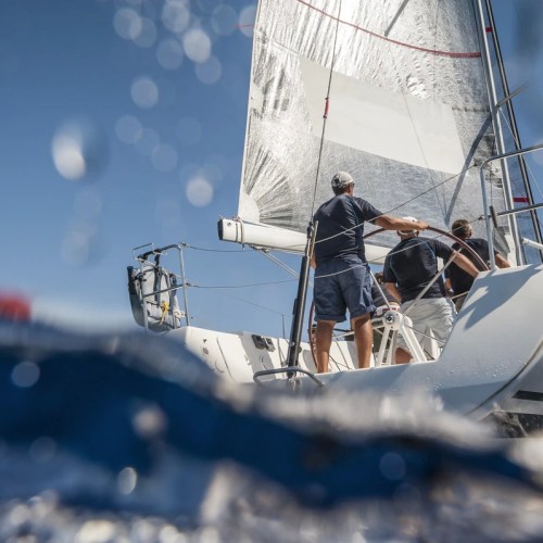 Круиз под белоснежным парусом по Финскому заливу