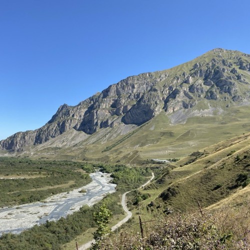 Персональная поездка по Дигории: природа и отдых в термальных источниках