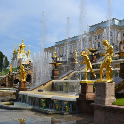 Семейная прогулка по Петергофу с иммерсивным аудиогидом