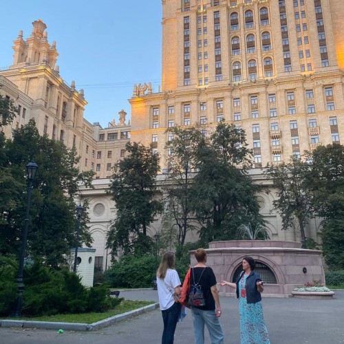 От Киевского вокзала к высотке «Украина»: прогулка по Москве