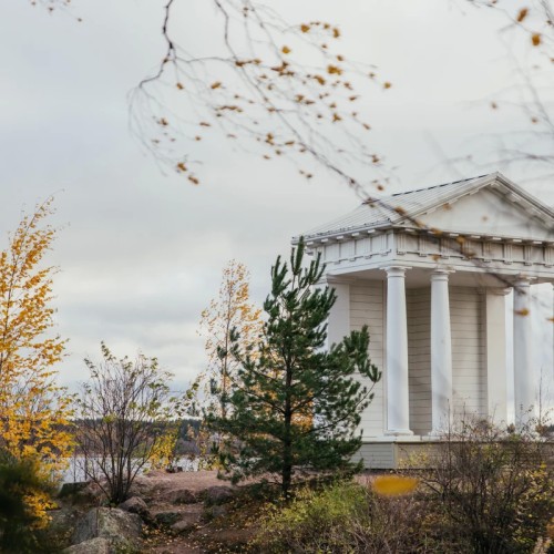 Таинства и вкусы Выборга с посещением «Монрепо» и Кронштадта