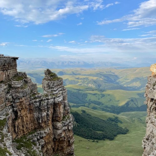 Выходные среди гор: к плато Бермамыт и Гришкиной балке на лошадях