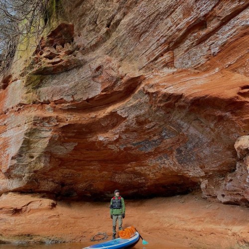 На сапбордах по реке Оредеж в мини-группе со съёмкой