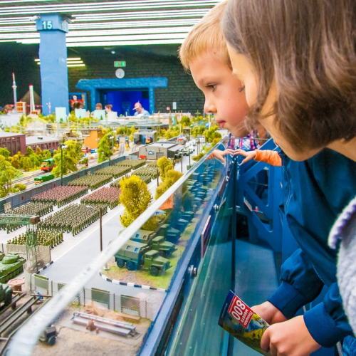 Вся Россия в миниатюре + метро Петербурга