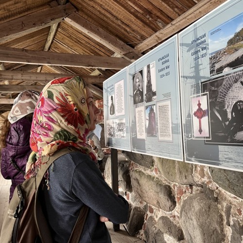 Путешествие на Соловки: погружение в историю, прогулки на катере, лодке и пешком