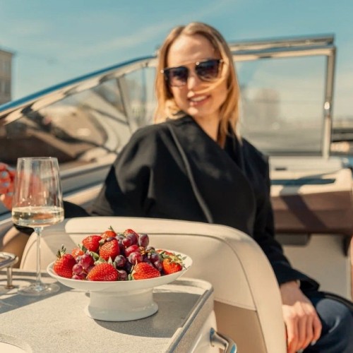 Закат в порту: индивидуальная водная прогулка