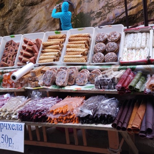 Треккинг в Чегемском ущелье без рюкзаков с проживанием в гостевом доме (всё включено)