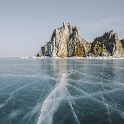 Индивидуальный джиппинг на Байкал с фотографом: ледяные пейзажи Ольхона и Огоя без экскурсий