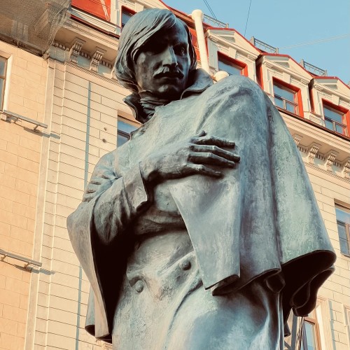 Путешествие в Коломну, или Петербург Гоголя и Достоевского