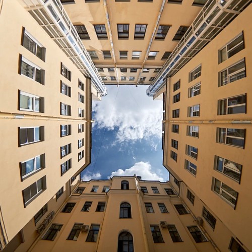 За угол от Невского проспекта: экскурсия по проходным дворам