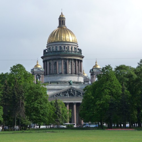 Ночной Петербург: от классики до футуризма