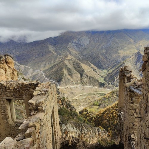 Ни в чём себе не отказывать в Дагестане: джип-путешествие по знаковым локациям