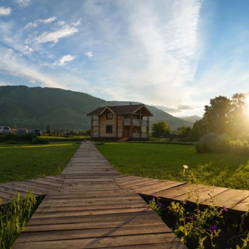 По озёрам, горам и степям с комфортом: 4 дня на Алтае