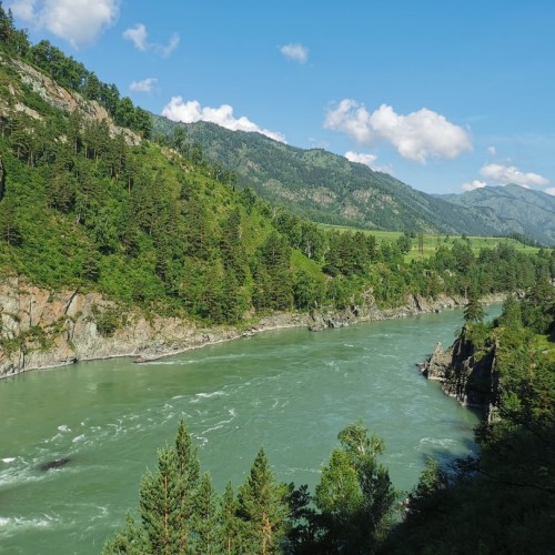 Алтай по максимуму: горные перевалы, прогулка по Телецкому озеру и высадка на Марсе