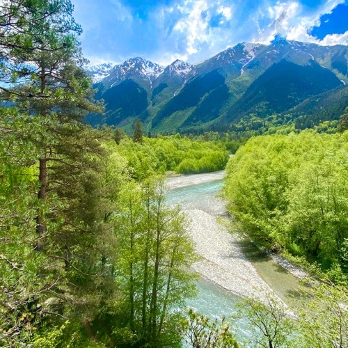 Весенний Архыз: треккинг налегке с проживанием в гостинице