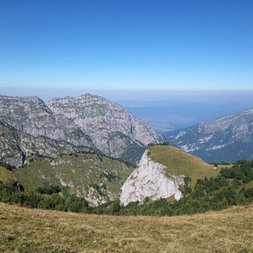 Таинство Ингушетии: треккинг налегке с восхождением на Столовую гору