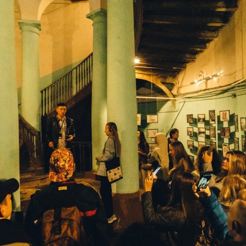 Стендап-экскурсия по Петербургу