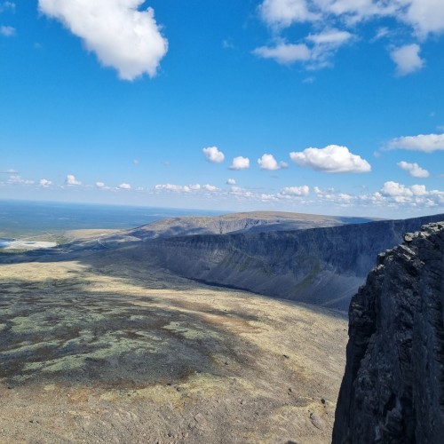 От океана до белоснежных гор: выезд-перезагрузка в Мурманск, Териберку и на «Большой Вудъявр»