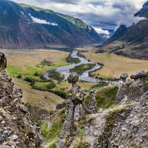 Алтайская кругосветка: на минивэне по кольцевому маршруту и топовым локациям