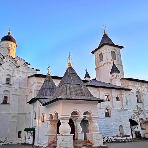 Из Санкт-Петербурга — в Александро-Свирский и Введено-Оятский монастыри