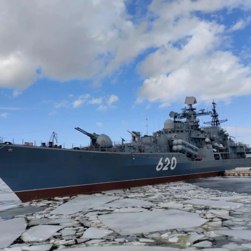 В морской пригород Петербурга — Кронштадт