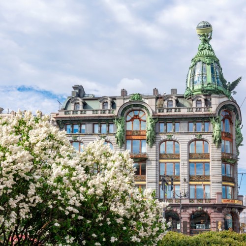 Квест-экскурсия «Обратная сторона Невского проспекта»