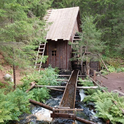 Из Петербурга вокруг Ладоги: Приозерск, Куркиёки, Сортавала, Олонец