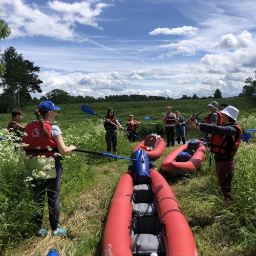 В объятиях Тьмы: лёгкий сплав на байдарках (всё включено)