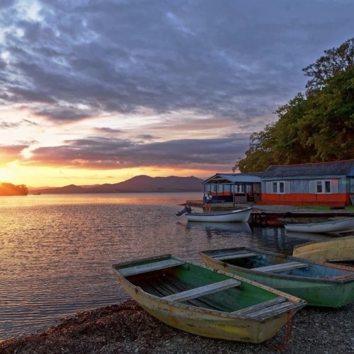 По волнам Японского моря на яхте с маской, сапом и деликатесами (мини-группа)