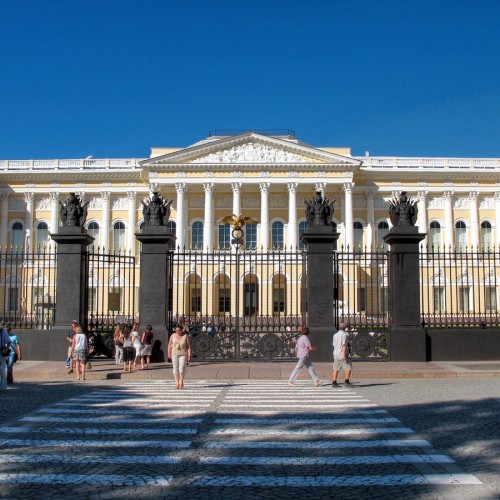 За русским искусством — в Русский музей!