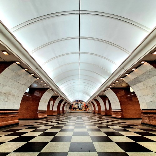 Машина времени в московском метро