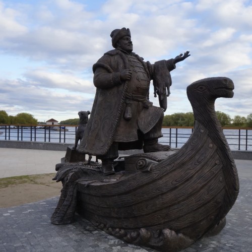 К хозяйке Славенского конца в Великом Новгороде