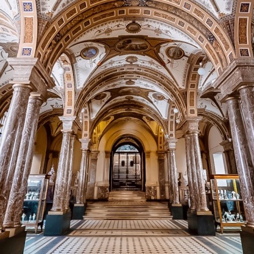 Экскурсия по Академии Штиглица: наглядная история искусства